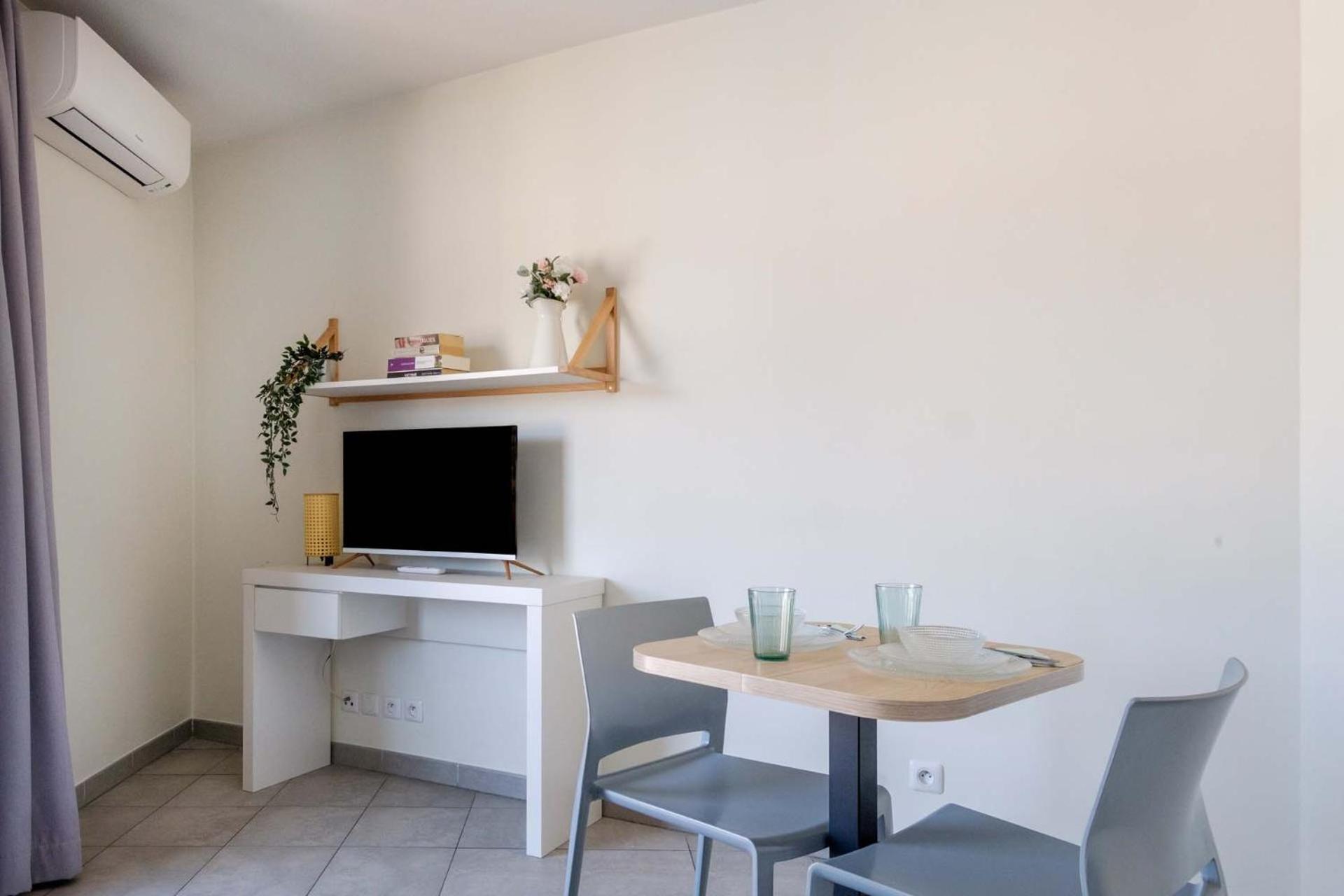 Superior Apartment