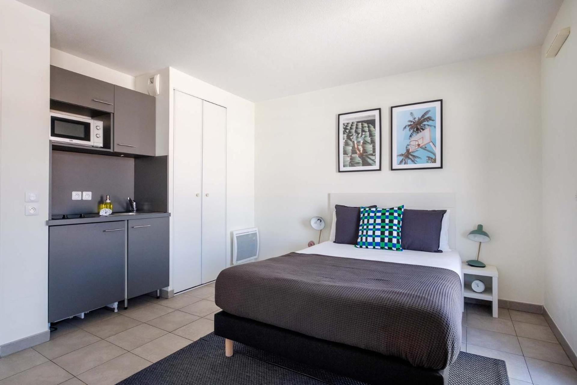 Superior Apartment